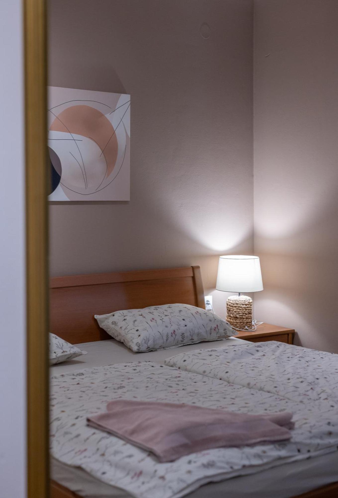 Apartman Rose-2025 Renovated Garden View Poreč Kültér fotó